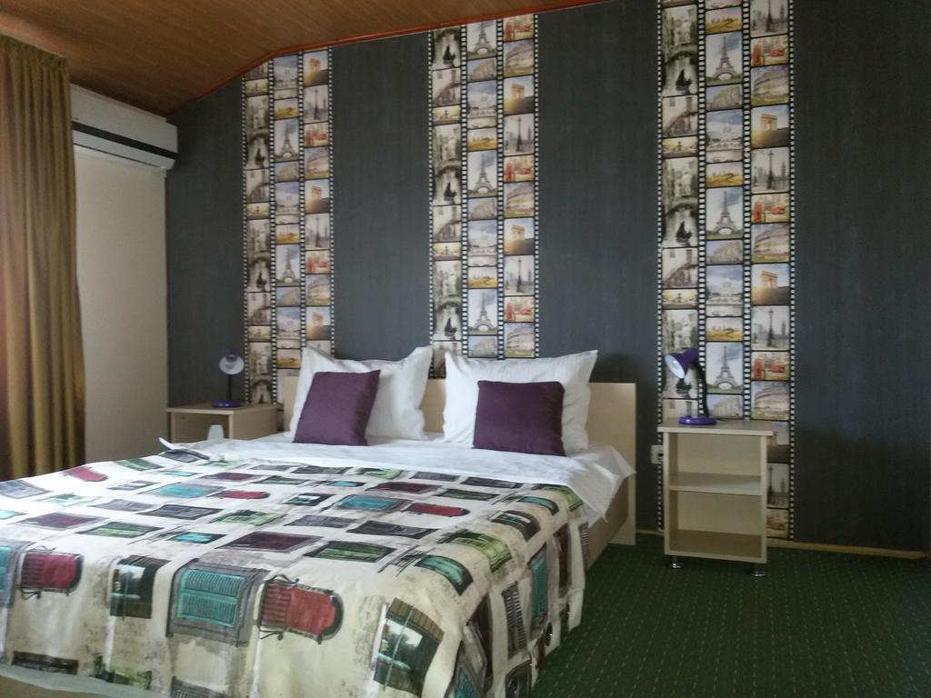 City Comfort Villa Bukarest Zimmer foto